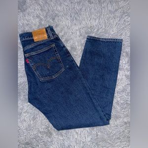 Levi’s wedgie straight dark wash jeans